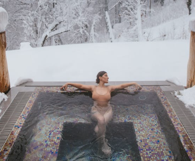 The Science Behind Cold Plunge Therapy: Health Benefits Explained